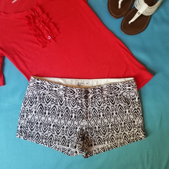 American Eagle Outfitters Pants - American Eagle short shorts